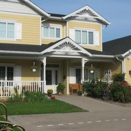 Chesterfield Inn Kelowna Buitenkant foto