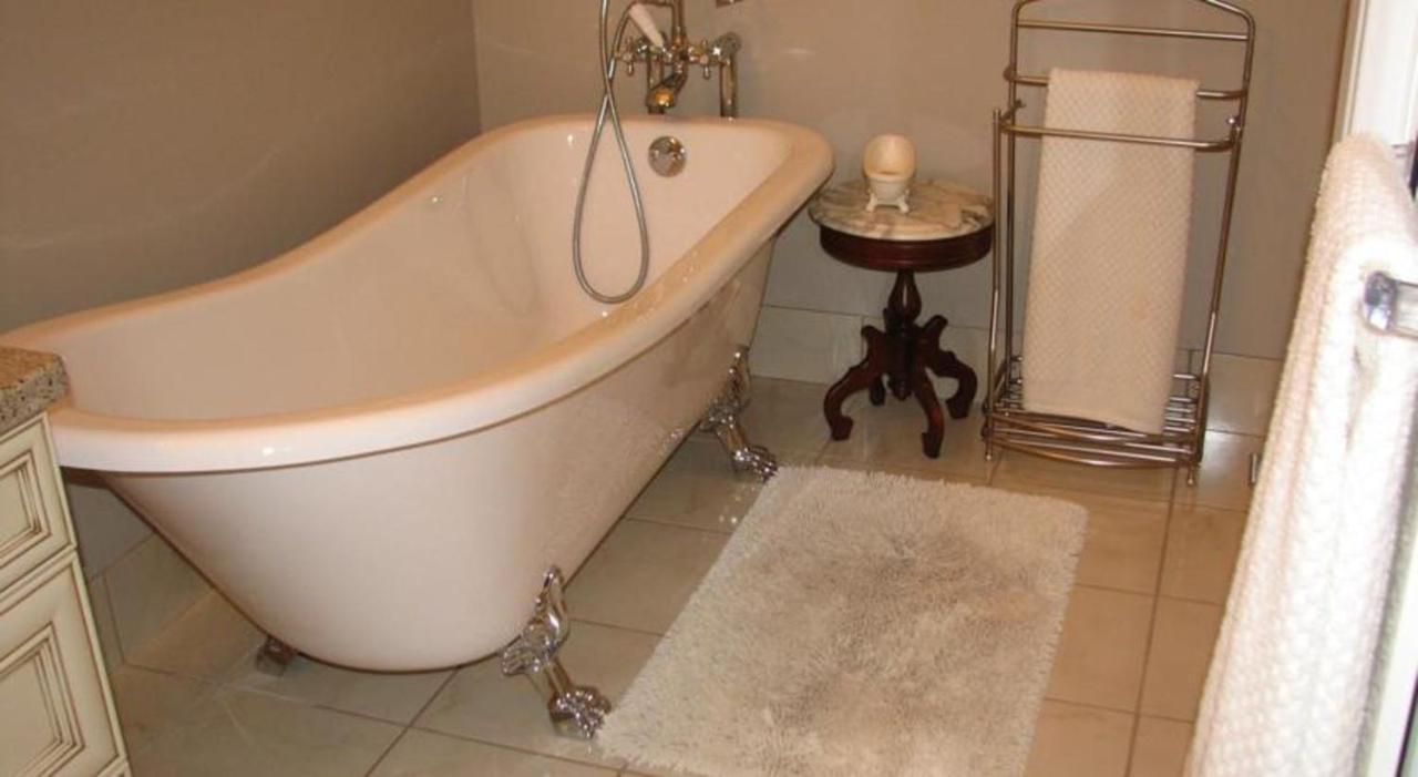 Chesterfield Inn Kelowna Kamer foto