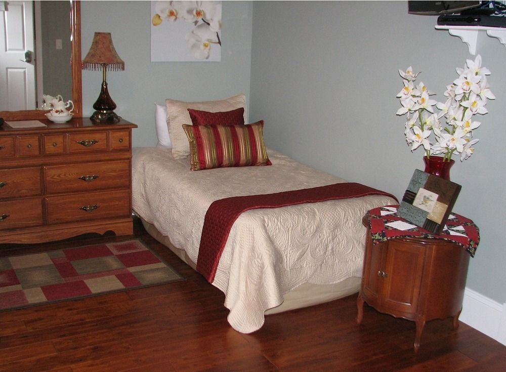 Chesterfield Inn Kelowna Buitenkant foto